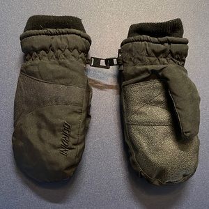 Gordini ski mittens.
